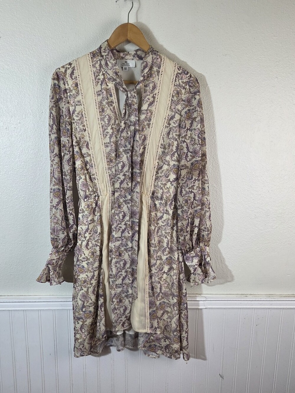 We Are Kindred Floral Mini Dress Womens US 4 Boho Tie Neck Long Sleeve Lace